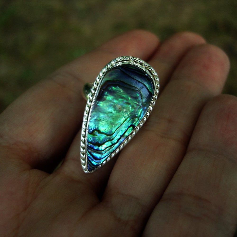 Abalone teardrop ring in sterling silver sz  6